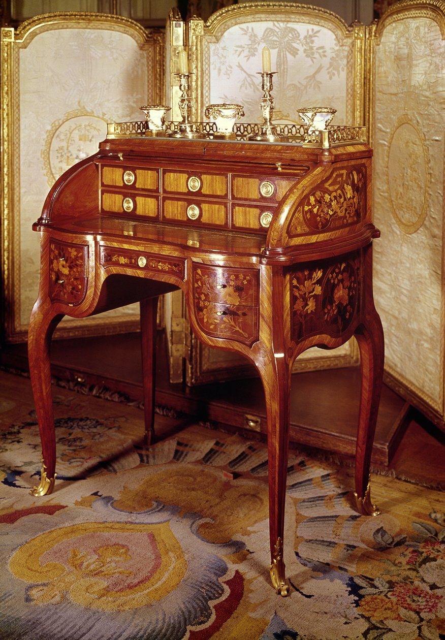 Louis XV:n kirjoituspöytä (puinen) tekijältä Jean Francois Oeben