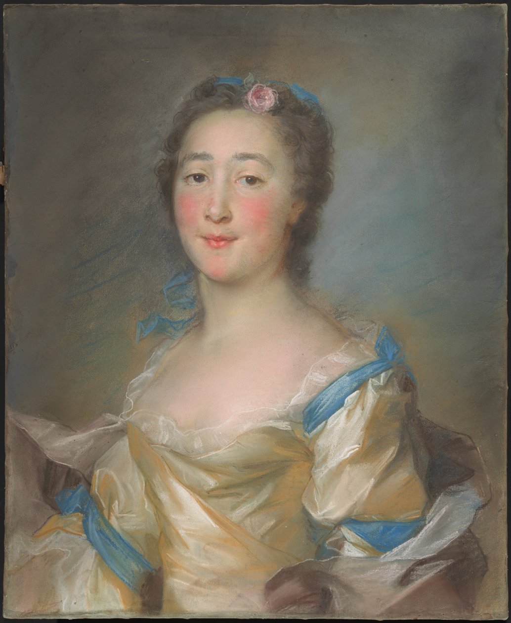Nuori nainen keltaisessa mekossa sinisillä nauhoilla tekijältä Jean Baptiste Perronneau