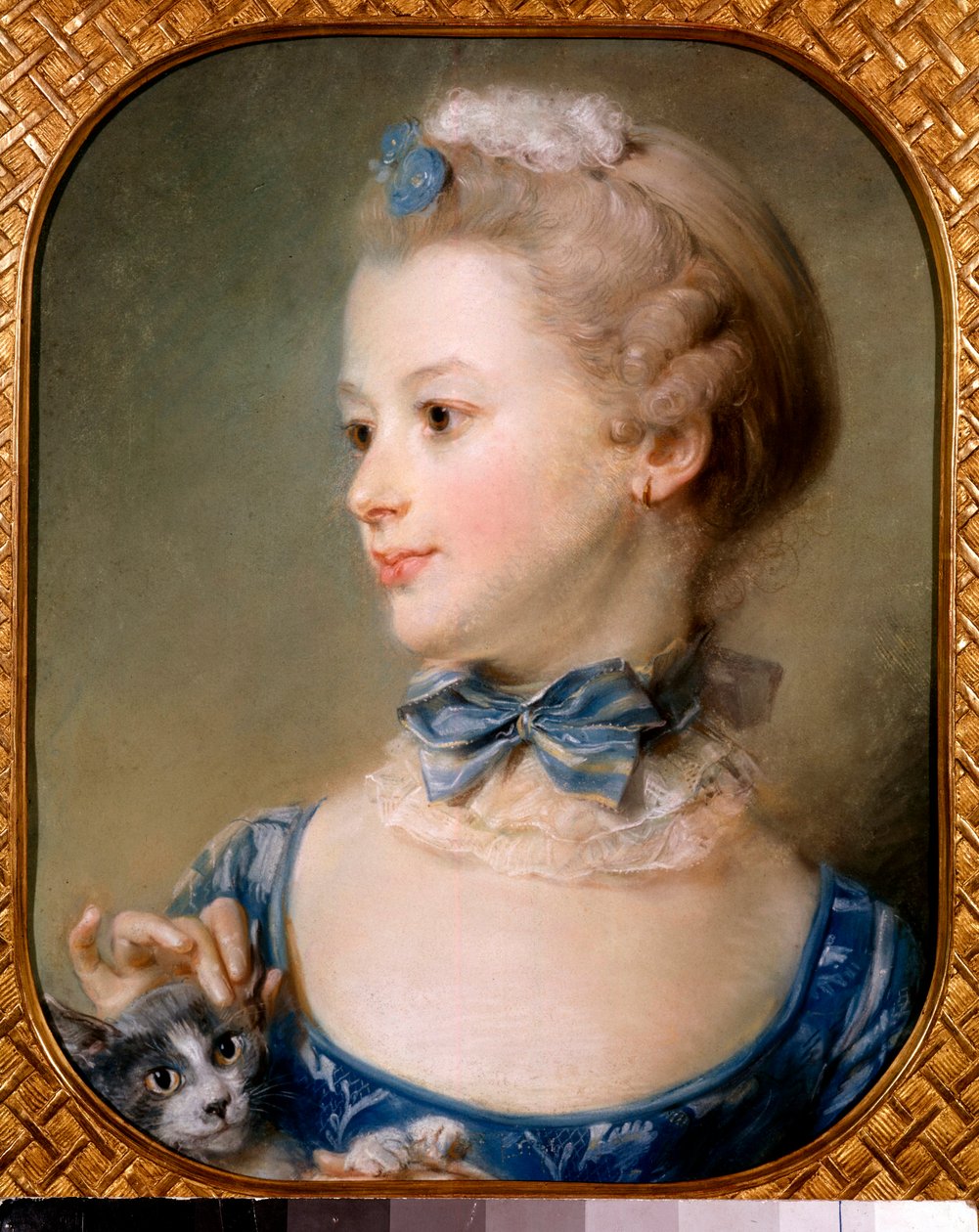 Muotokuva pienestä tytöstä kissan kanssa - Nuorella naisella on nauha ja vaalea huntu kaulassa solmulla ja hyväilee kissan päätä sormenpäillä - Jean-Baptiste Perroneaun pastellimaalaus (Jean Baptiste Perronneau) (1715) -1783) 1700-luku tekijältä Jean Baptiste Perronneau