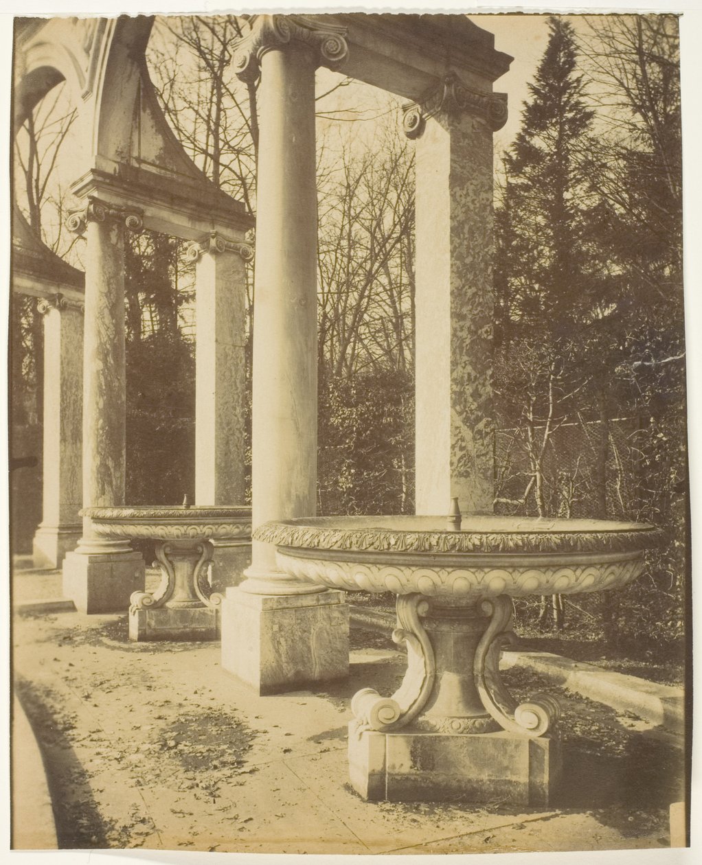 Versaillen puisto bosquet de la Colonnade tekijältä Jean Eugène Auguste Atget
