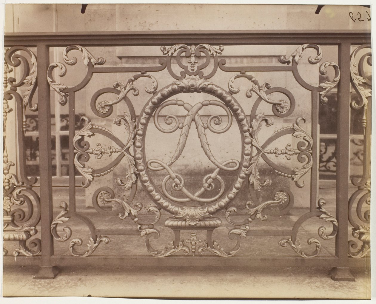  tekijältä Jean Eugène Auguste Atget