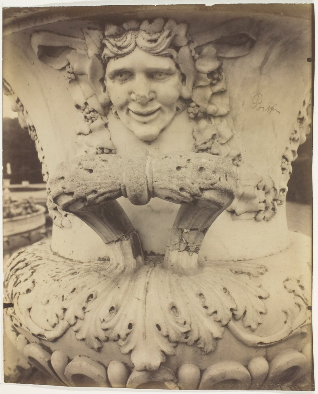 Versailles, maljakko tekijältä Jean Eugène Auguste Atget