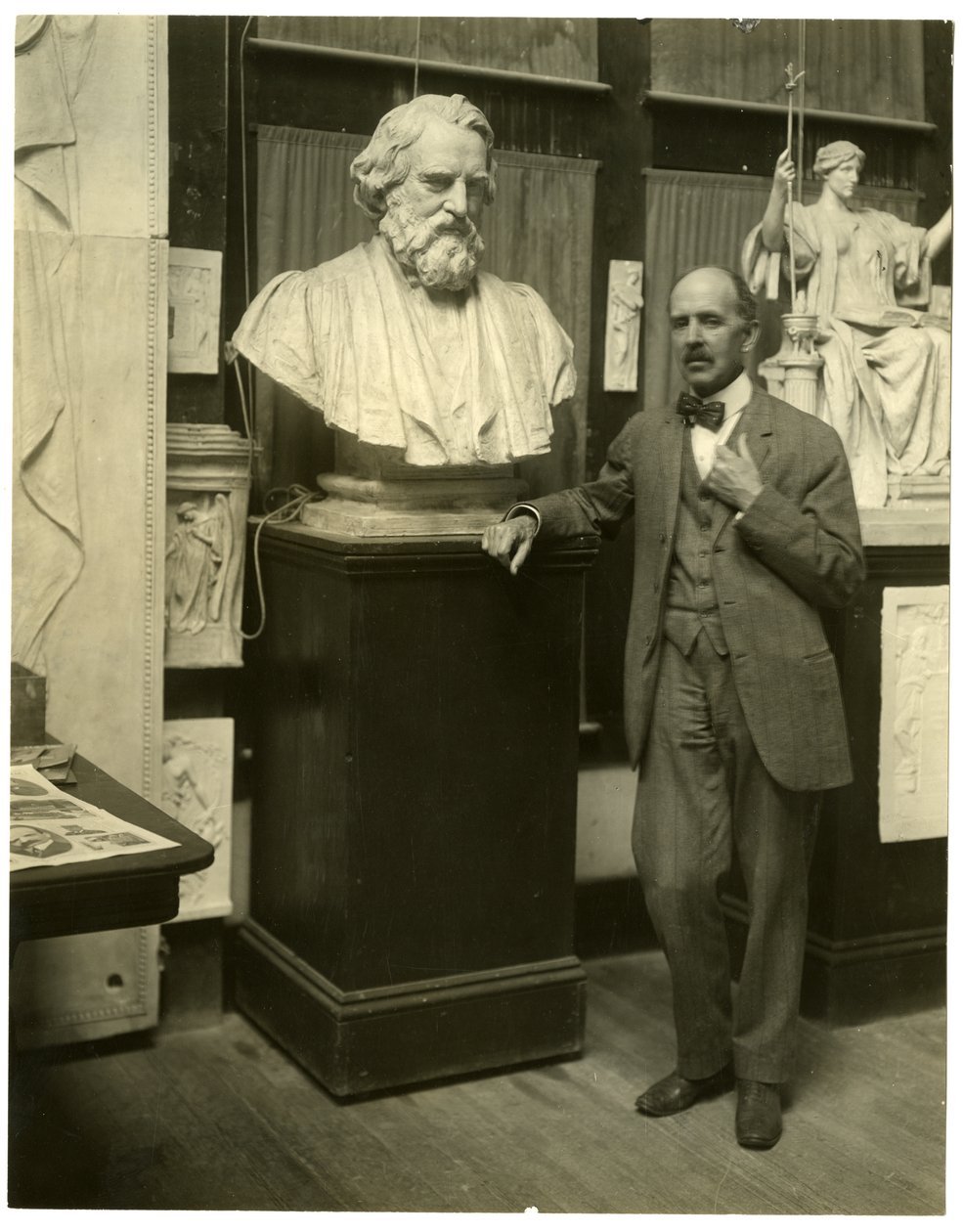Daniel Chester ranska, 1905 tekijältä Jessie Tarbox Beals