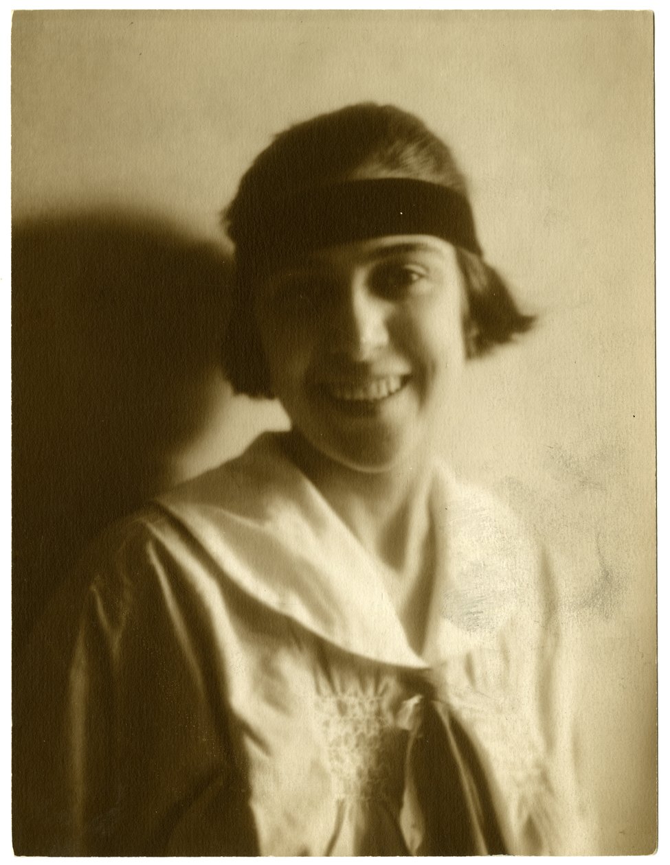 Helen Rehber tai Rehler, n. 1905-40 (gelatiinihopea valokuva) tekijältä Jessie Tarbox Beals