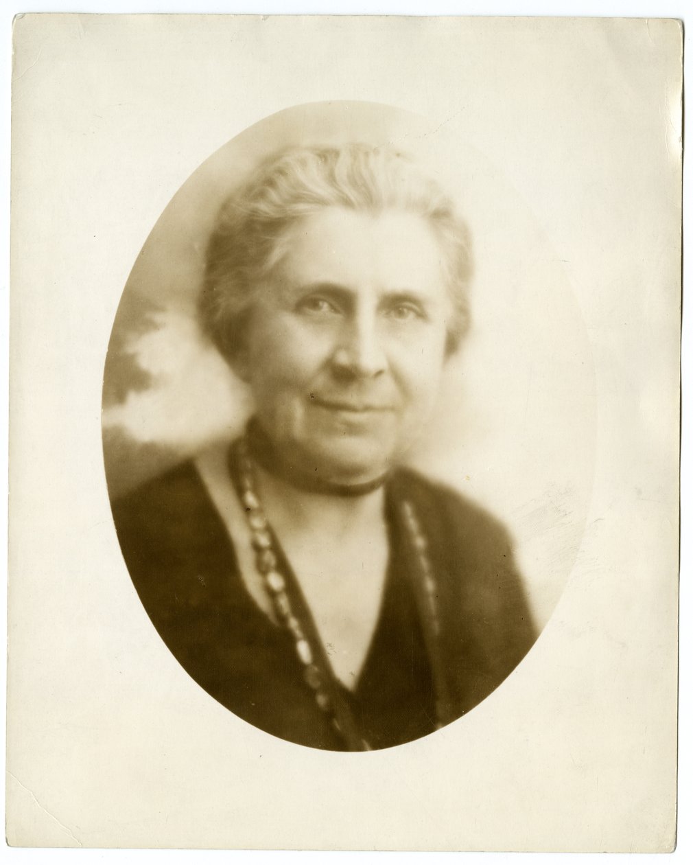 Ida Tarbell, n. 1905-1940 (gelatiinihopea valokuva) tekijältä Jessie Tarbox Beals