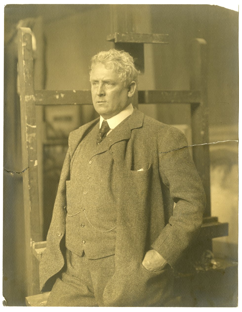 J Alden Weir, n. 1905-1919 (gelatiinihopea valokuva) tekijältä Jessie Tarbox Beals