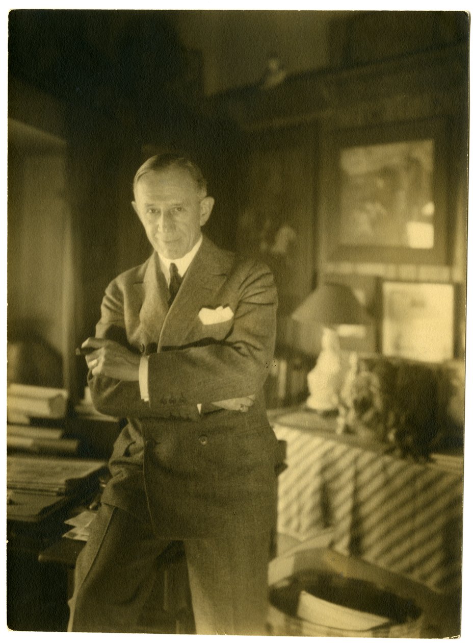 John McCutcheon, sarjakuvapiirtäjä Chicagosta, n. 1905-1940 (gelatiinihopea valokuva) tekijältä Jessie Tarbox Beals