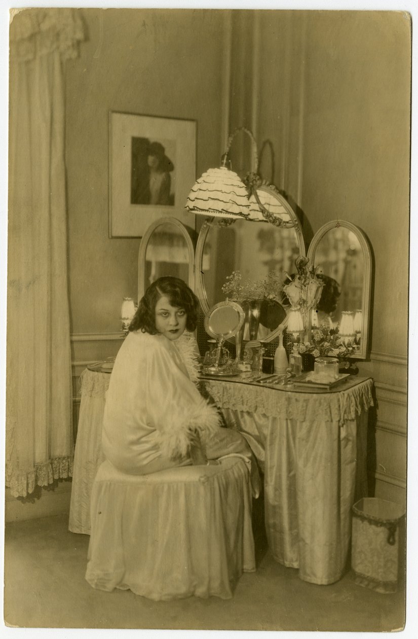 Lenore Ulric, näyttelijä, n. 1915-28 tekijältä Jessie Tarbox Beals