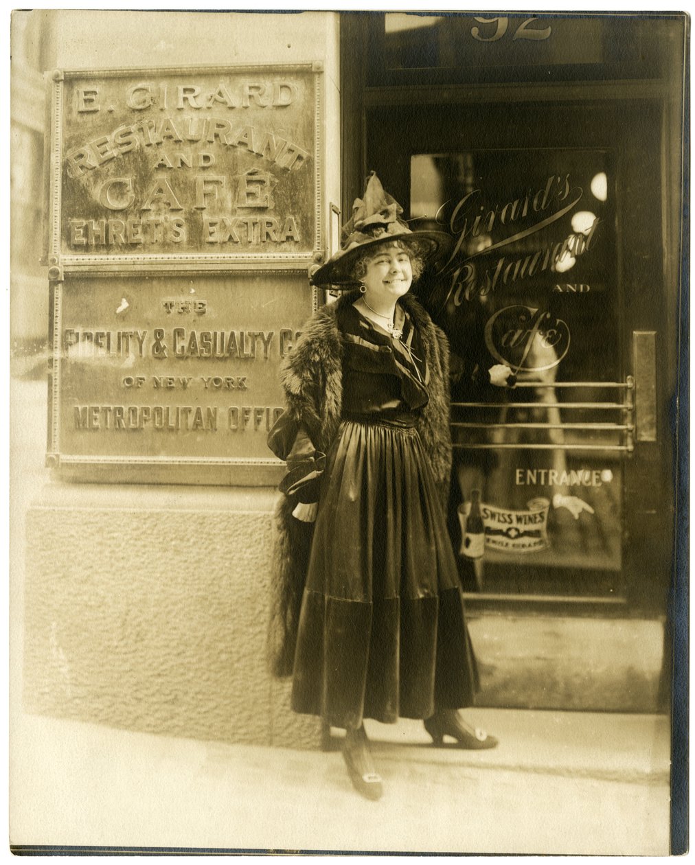 Madam Girard of NY, kuuluisa keskustaravintola 92 William St, 1910 tekijältä Jessie Tarbox Beals