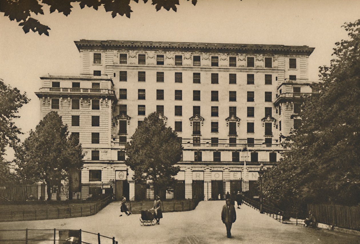 Muurausvuoristomassa West Endsin arvokkaimmalla paikalla, n. 1935. tekijältä Joel
