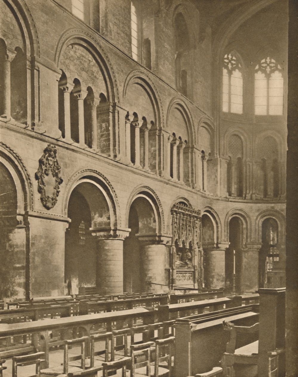 Great St. Bartholomewsissa: Raheresin hauta kuorossa, n. 1935. tekijältä Joel
