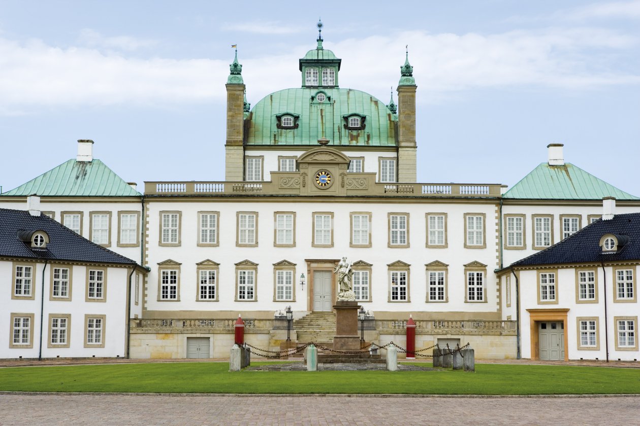 Fredensborgin linna, rakennettu 1719-22 tekijältä Johann Corenlius Krieger
