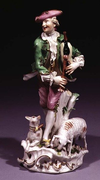 Meissenin paimen säkkipillillä (posliini) tekijältä Johann Joachim Kaendler
