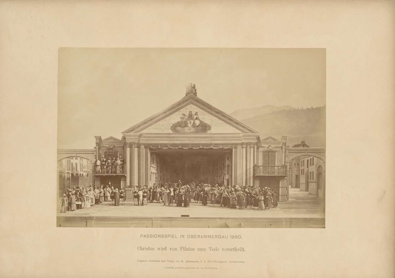 Passion play Ober-Ammergau - Pilatus tuomitsee Kristuksen kuolemaan tekijältä Johannes Bernhard