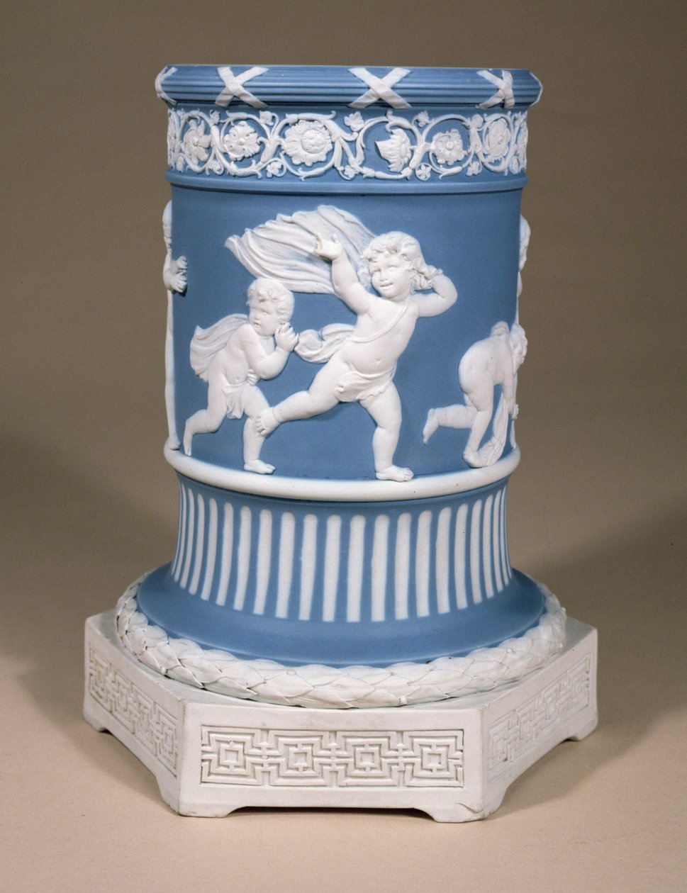 Wedgwood-maljakko, n. 1780 (jasperware) tekijältä John Flaxman
