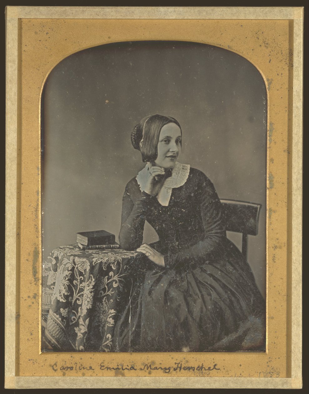Caroline Emilia Mary Herschelin muotokuva tekijältä John Jabez Edwin Paisley Mayall