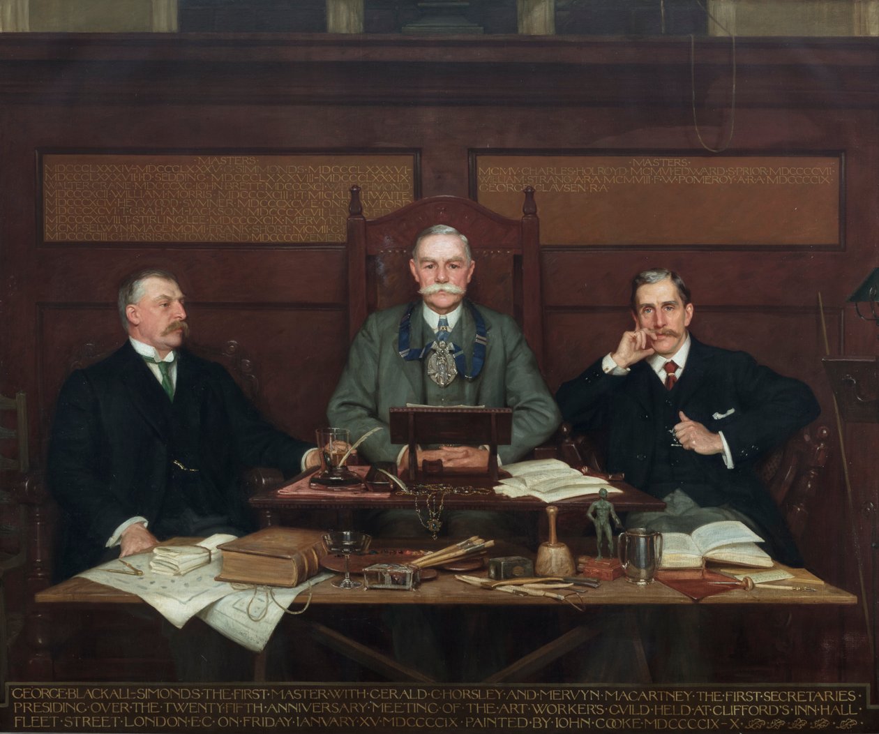 G. Blackall-Simonds (ensimmäinen mestari) yhdessä Gerald Horsleyn ja Mervyn Macartneyn kanssa puheenjohtajana Taidetyöläisten killan 25-vuotisjuhlakokouksessa Clifford