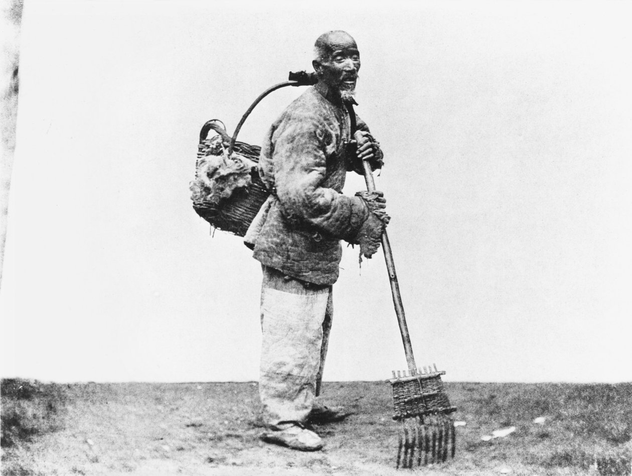 Kiinalainen päivätyöläinen, n. 1870 tekijältä John Thomson