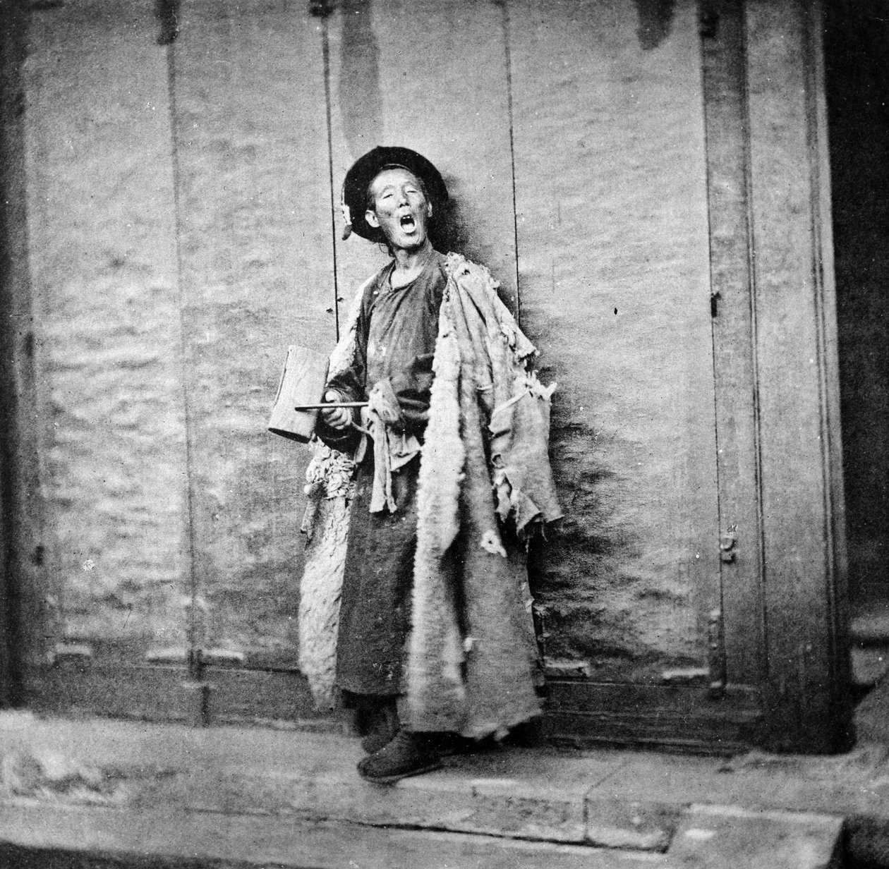 City Guard, Peking, n. 1867-72 tekijältä John Thomson