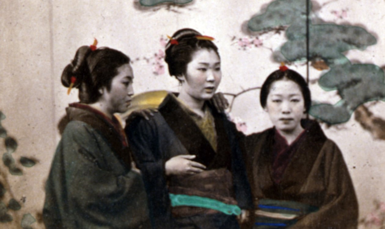 Japanilaiset naiset, 1890 (käsinvärinen kuva) tekijältä John Thomson