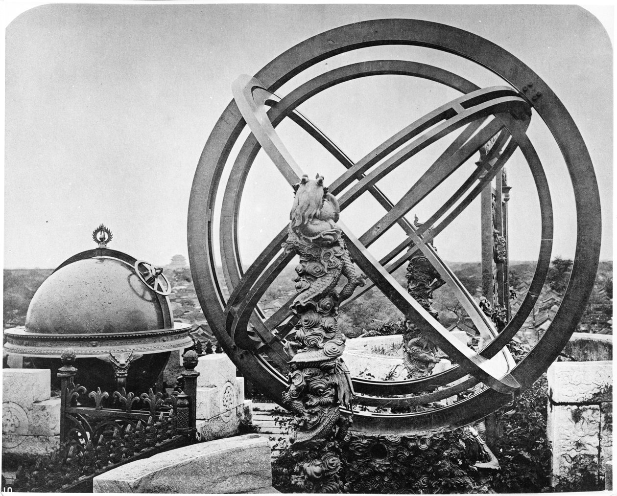 Pekingin observatorio, n. 1867-72 tekijältä John Thomson