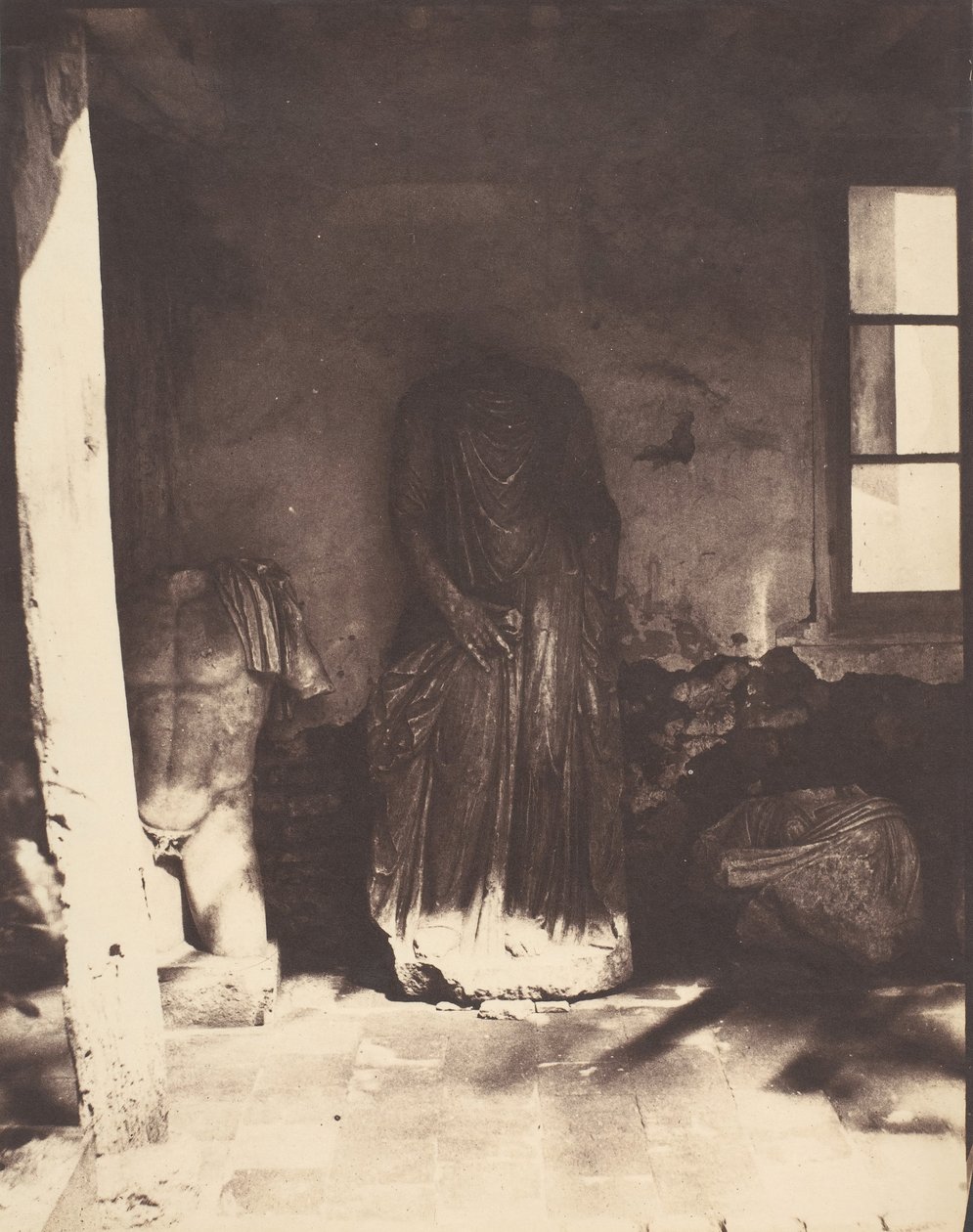 Antiikkia museossa Cherchellissä, Algeriassa, 1853-54. tekijältä John Beasley Greene