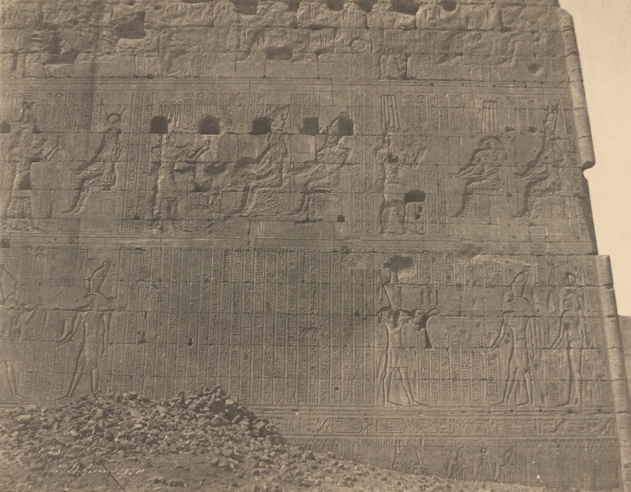 Edfu-veistoksia ja kirjoituksia itämaisilla kasvoilla tekijältä John Beasley Greene