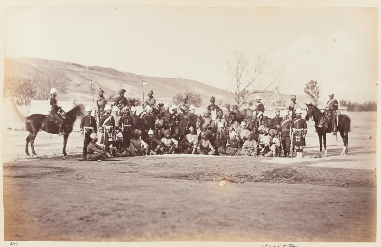 ?Apulaiskenraaliadjutantti, provost-marsalkka ja esikunta?, 1879 noin tekijältä John Burke