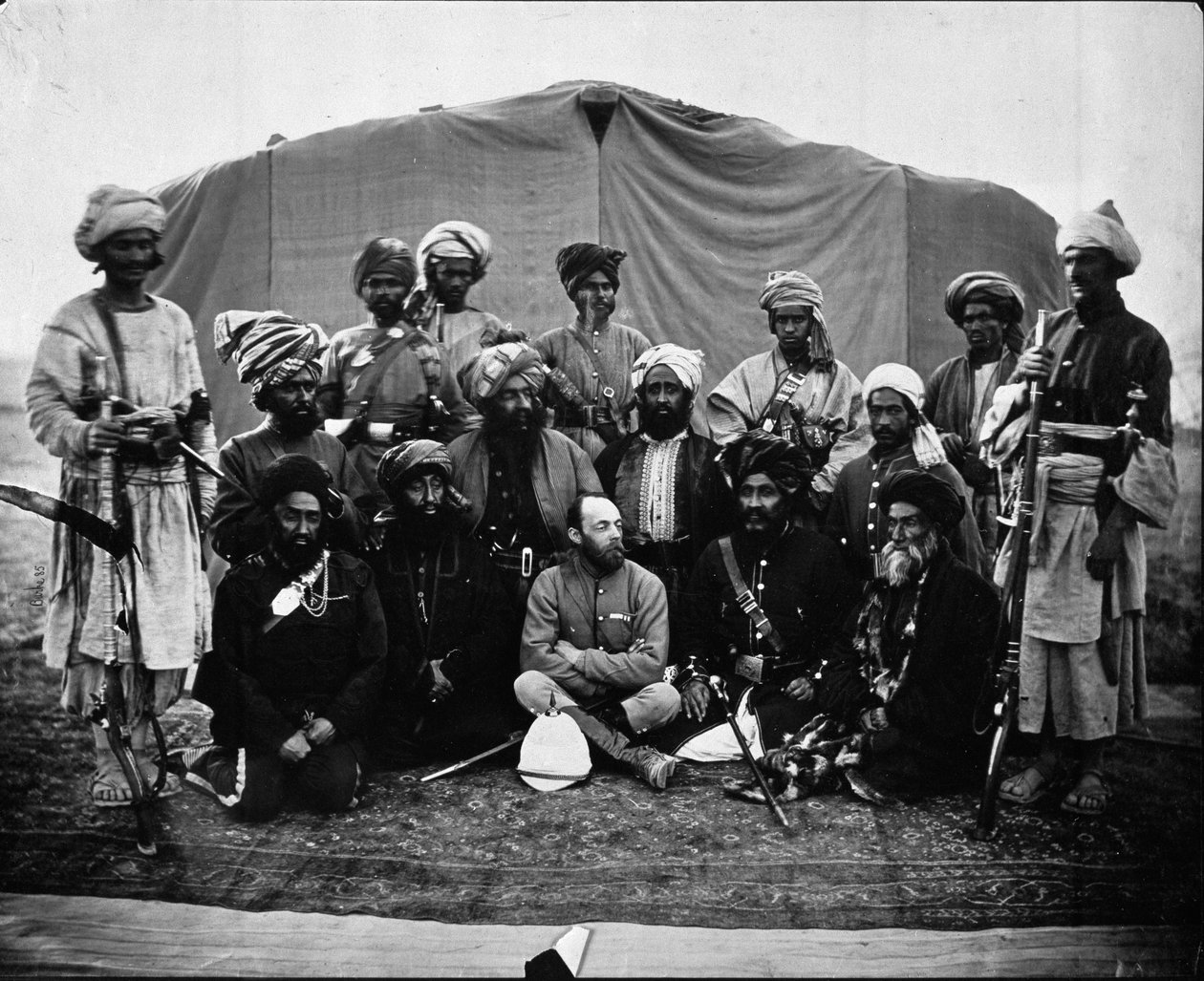 Majuri Cavagnari Sirdarsin ja Kunae Syndin kanssa, noin 1878 tekijältä John Burke