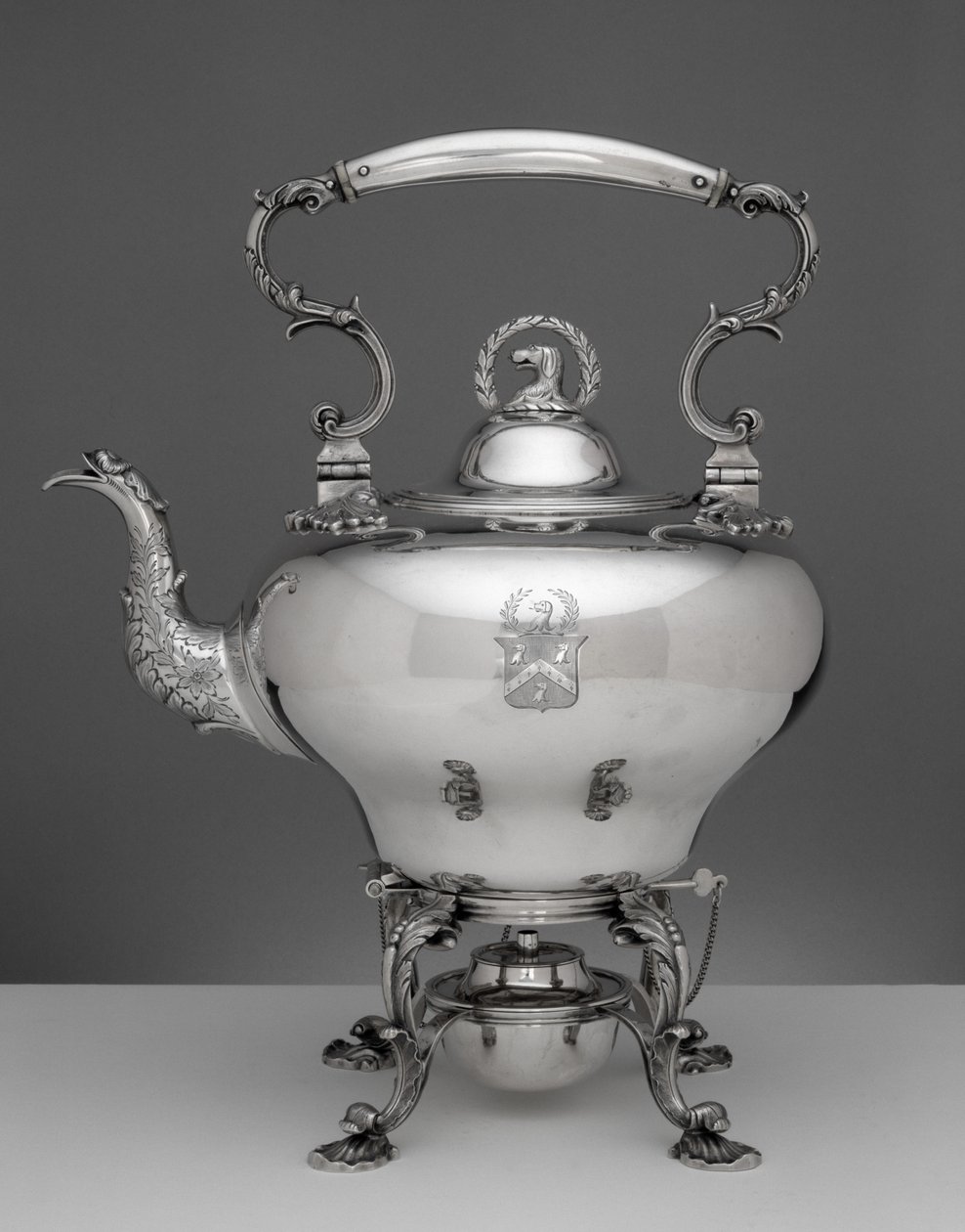 Kettle on Stand, c. 1827-1843 (hopea) tekijältä John Chandler Moore
