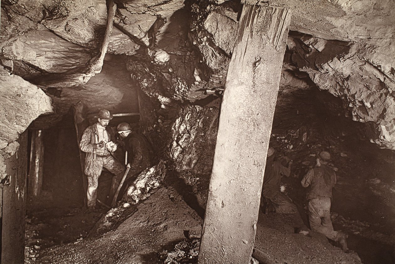 Heave, katso länteen, Blue Hillsin kaivos, kuvitus J.C. Burrowsin ja William Thomasin teoksesta "Mongst mines and miners tai Underground Scenes by Flash-Light", pubi. 1893 (seepiakuva) tekijältä John Charles Burrow