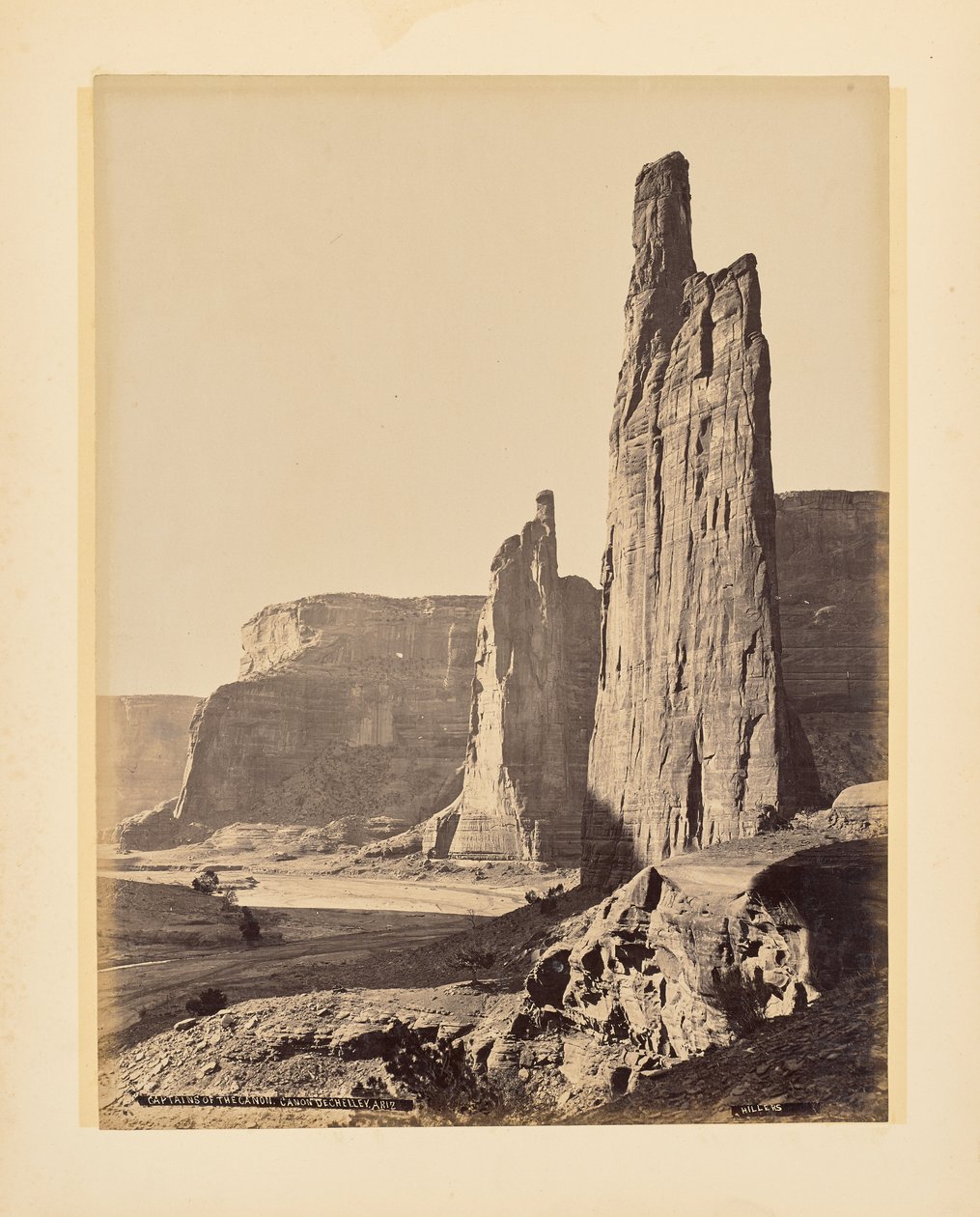 Cañon de Chellyn päälliköt, Arizona tekijältä John K. Hillers