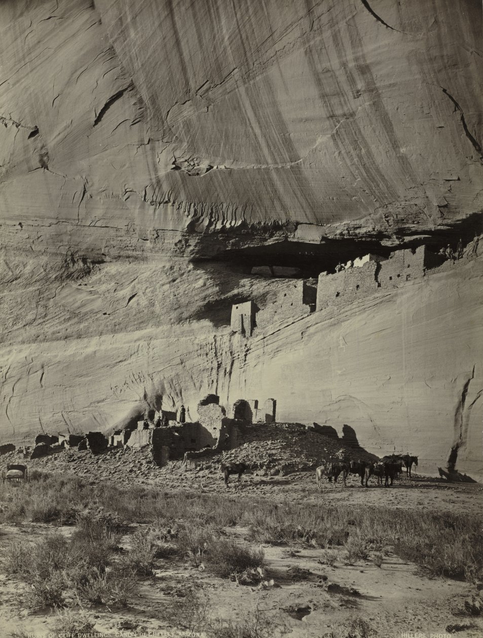 Kallioasumusten rauniot, Cañon de Chelly, Arizona tekijältä John K. Hillers
