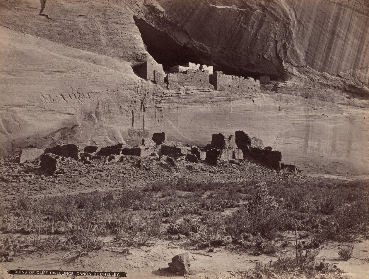 Kallioasuntojen rauniot, Canyon de Chelly,1879-1881 (kuva) (kuva) tekijältä John K. Hillers