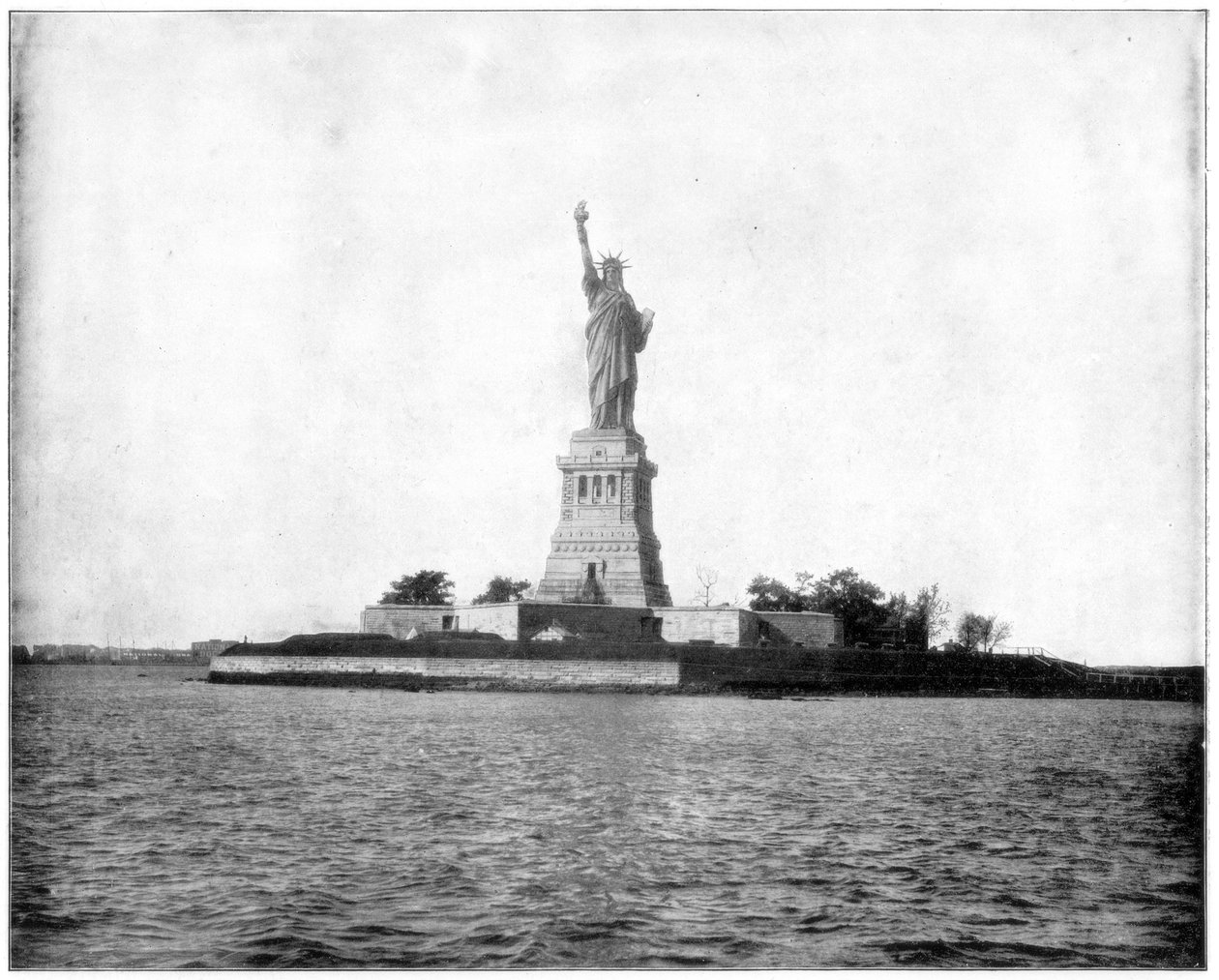Vapaudenpatsas, New Yorkin satama, 1800-luvun loppu tekijältä John L. Stoddard