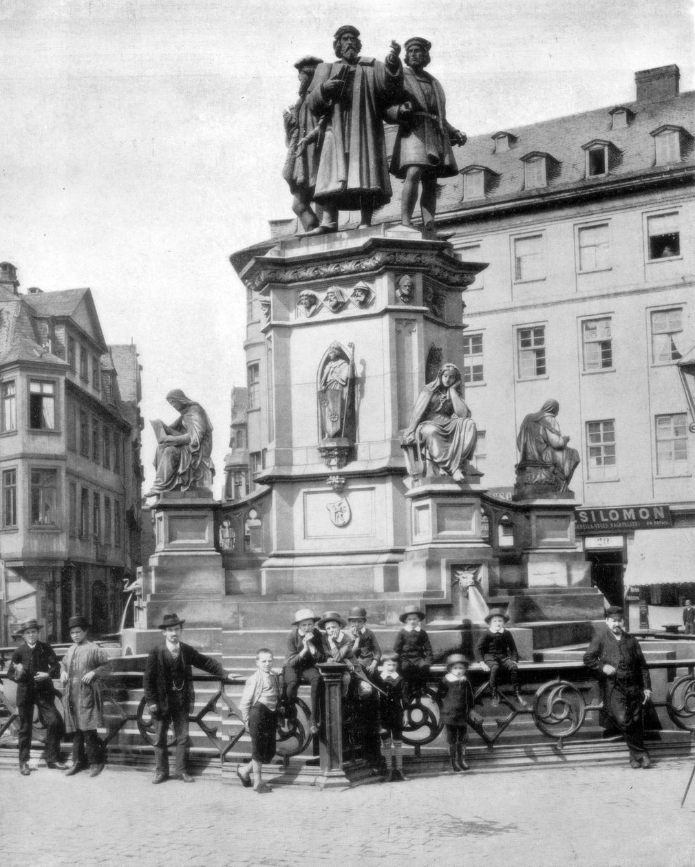 Gutenbergin monumentti, Frankfurt, Saksa, 1800-luvun loppu tekijältä John L. Stoddard