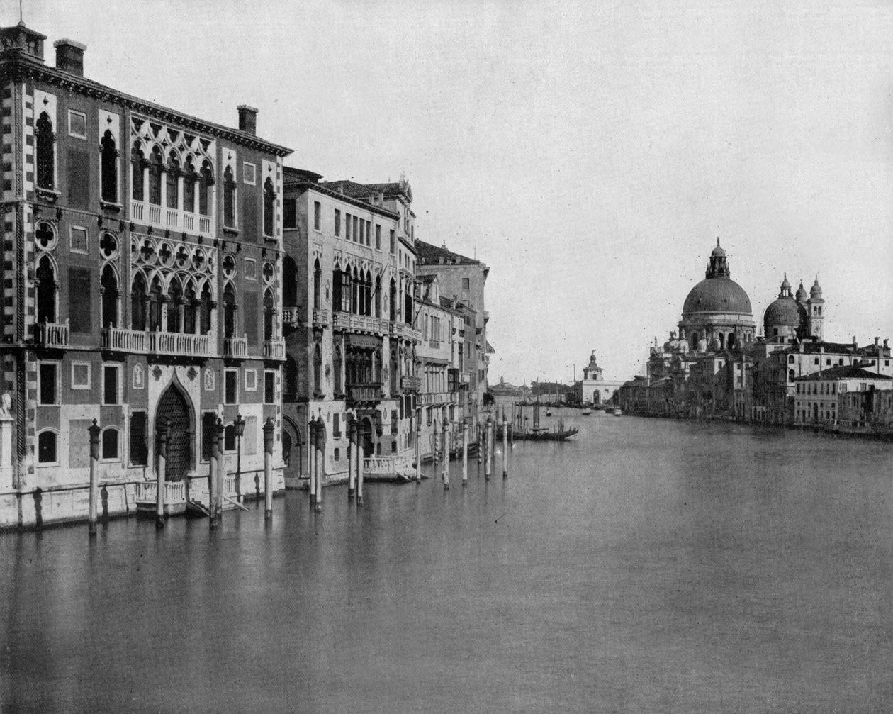 Grand Canal Venetsiassa (m/w kuva) tekijältä John Lawson Stoddard