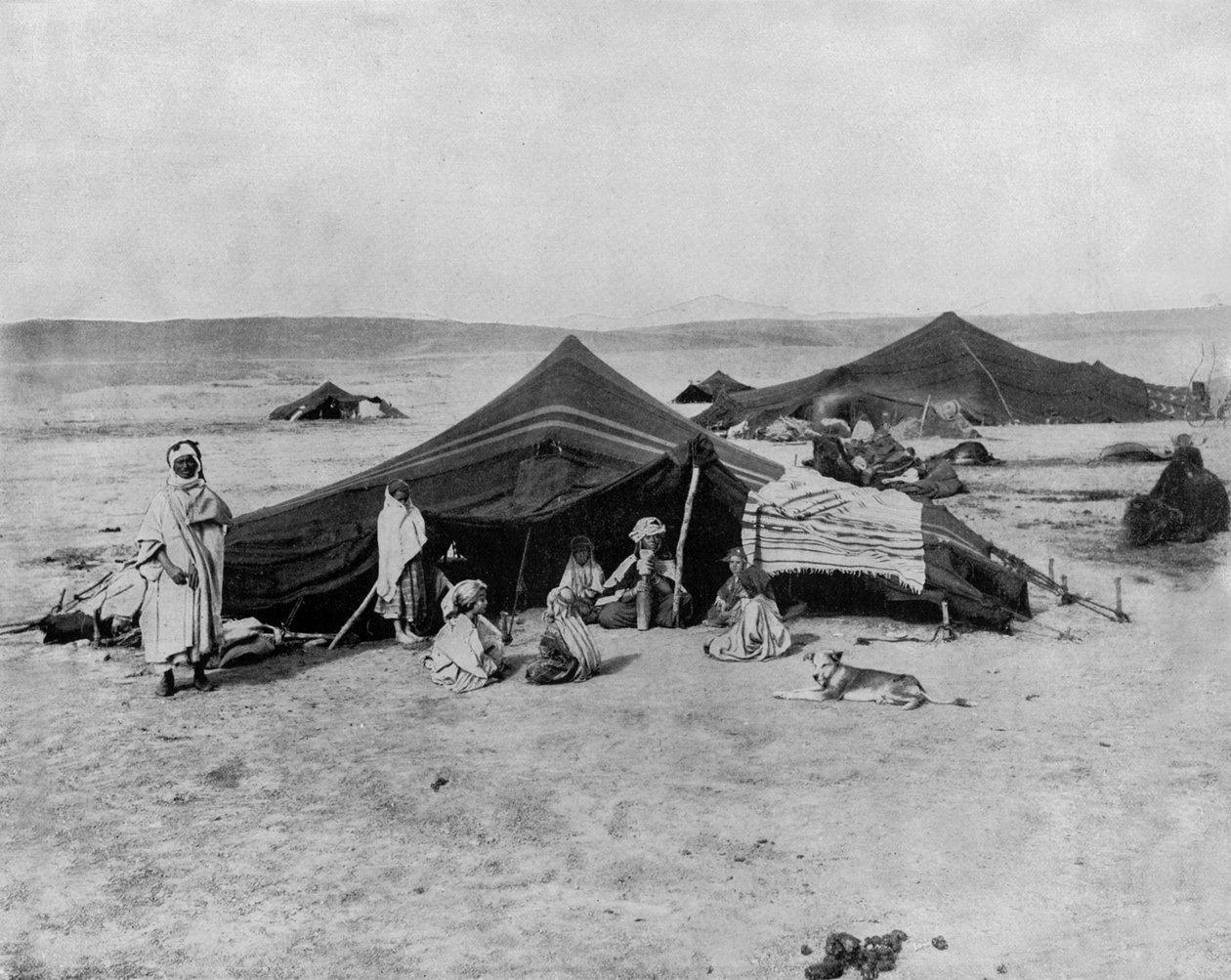 leiri Saharan autiomaassa, Afrikassa (m/v kuva) tekijältä John Lawson Stoddard