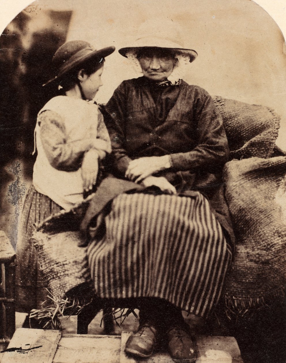 Palvelijoita Rhagattissa, Corwenissa, Pohjois-Walesissa, n. 1860. tekijältä John Lloyd
