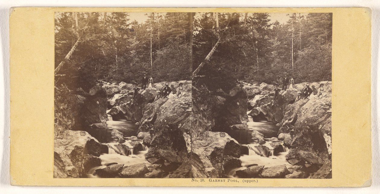 Granatbecken (oben) tekijältä John P. Soule