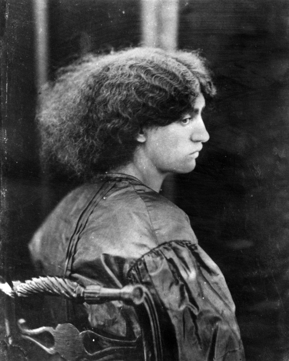 Jane Morris, poseerannut Dante Gabriel Rossetti, 1865 (albumiprintti) tekijältä John R. Parsons