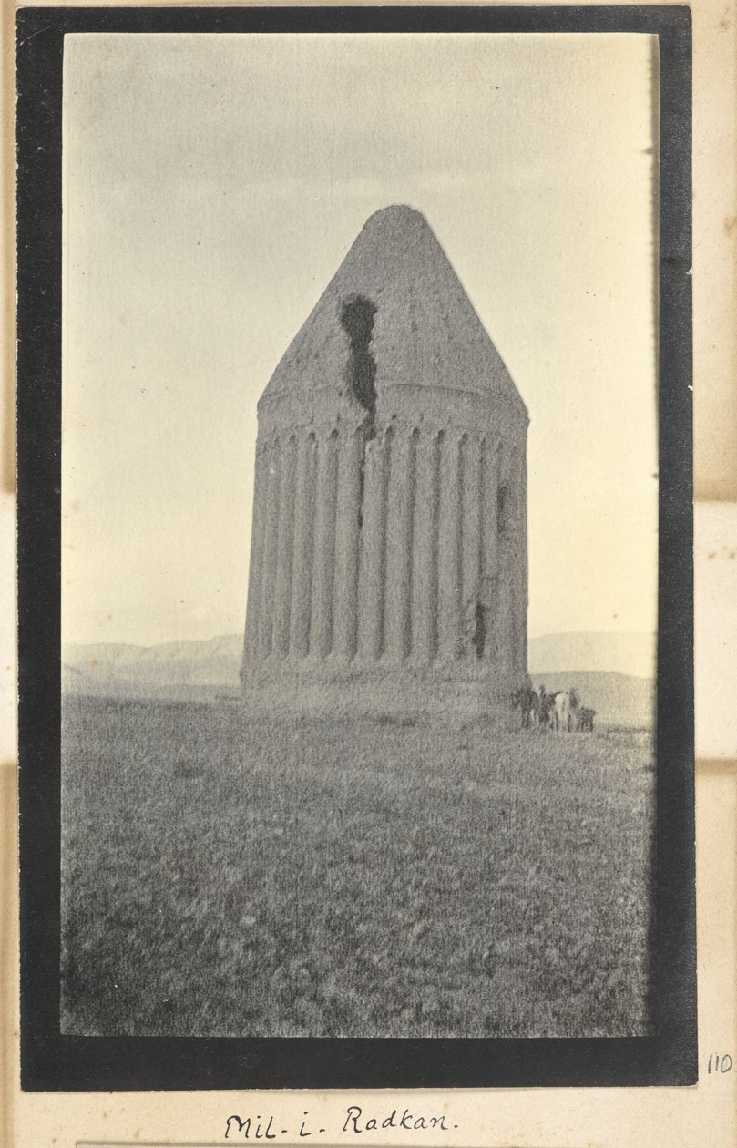 Razavi Khorasanin maakunta, Iran, n. 1908 (b/w kuva) tekijältä John Williams Watson