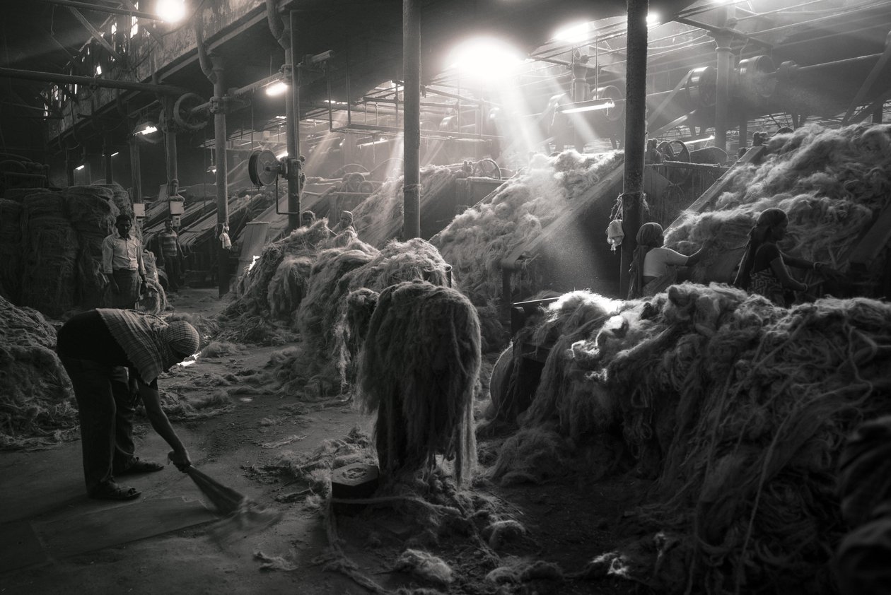 Juuttitehdas, Kolkata, Intia, 2017 (kuva) (kuva) tekijältä Jon Nicholson