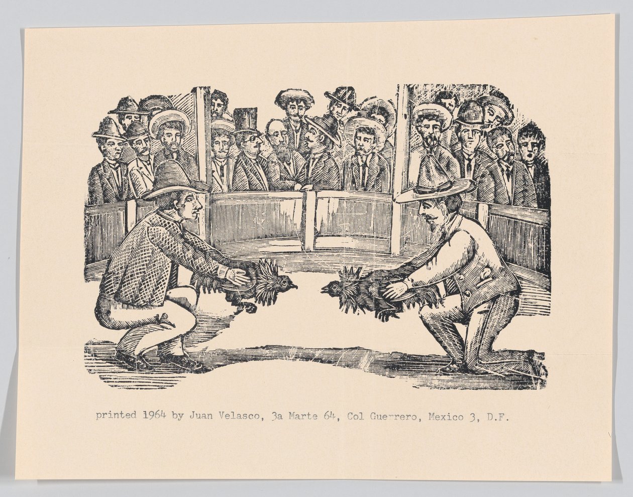 Kaksi miestä areenalla kukot pitelemässä taistelua valmistautumassa, n. 1890-1910, uusintapainos 1964. tekijältä José Guadalupe Posada