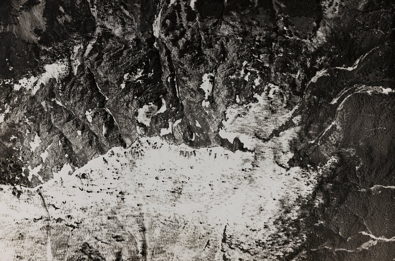 Albumi "Oma maailmansota - muistoja Lounaisrintamasta Kärntenissä, Italiassa, Trentino-Alto Adige) 31.3.1915-12.11.1918 - Josef Zohles Wien": ilmakuva sota-alueelta tekijältä Josef Zohles