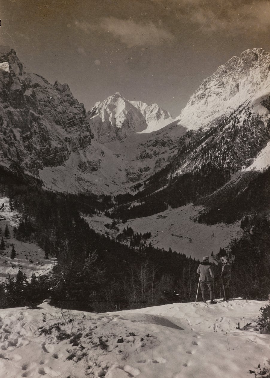 Albumi "Oma maailmansota - muistoja Lounaisrintamasta Kärntenissä, Italiassa, Trentino-Alto Adigessa) 31.3.1915-12.11.1918 - Josef Zohlen Wien": Plöckenpass (m/v kuva) tekijältä Josef Zohles