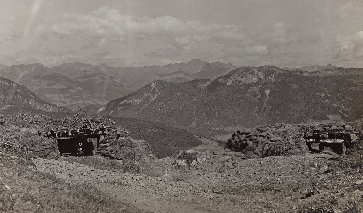 Albumi "Oma maailmansota - muistoja Lounaisrintamasta Kärntenissä, Italiassa, Trentino-Alto Adigessa) 31.3.1915-12.11.1918 - Josef Zohles Wien": aseiden suojat Al-joella tekijältä Josef Zohles