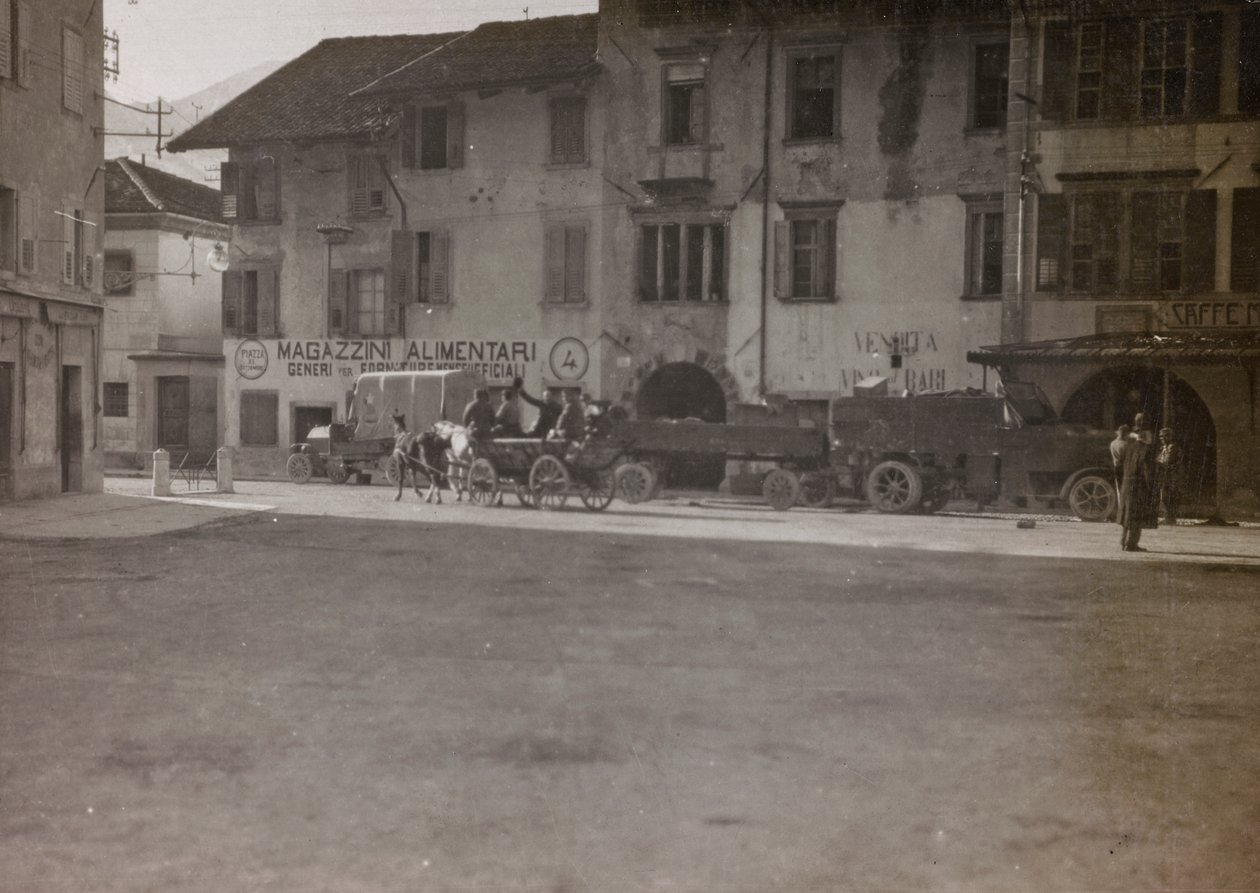 Albumi "Meine weltkriegs - Erinnerungen South-West Front (Kärnten, Italia, Etelä-Tiroli) (Minun maailmansota - muistoja Lounaisrintamasta Kärntenissä, Italiassa, Trentino-Alto Adige) 31.3.1915-12.11. 1918 - Josef Zohles Wien ": sotilasvälineet aukiolla tekijältä Josef Zohles