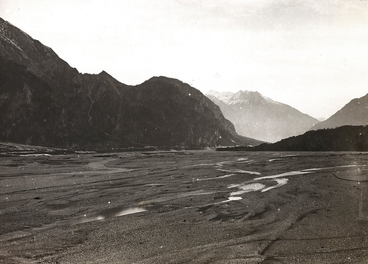 Albumi "Oma maailmansota - muistoja lounaisrintamasta Kärntenissä, Italiassa, Trentino-Alto Adigessa) 31.3.1915-12.11.1918 - Josef Zohlen Wien": Tagliamento-joki Mo:ssa tekijältä Josef Zohles