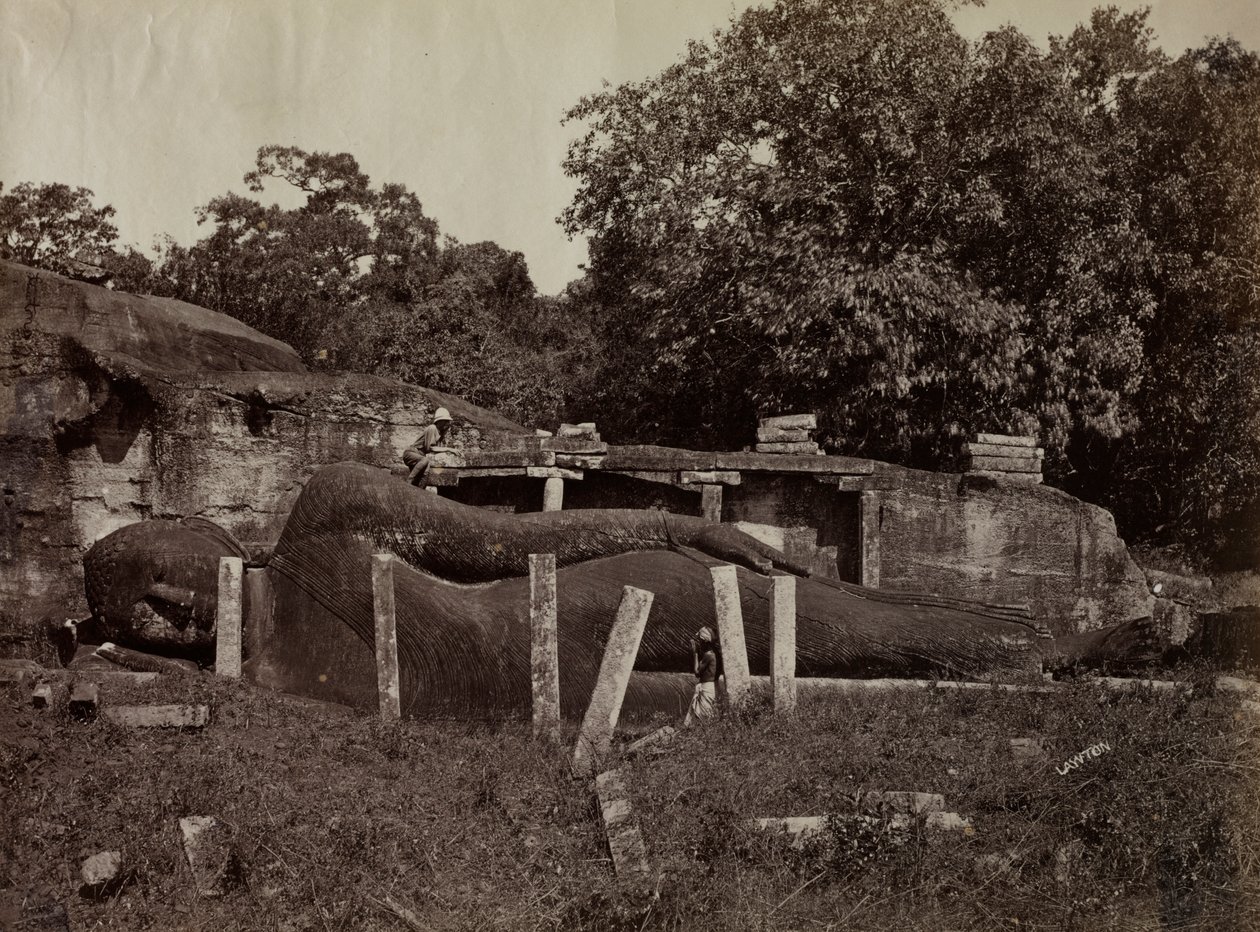 Paranirvana Buddha, Galle Vihara, Polonnaruwa, Ceylon tekijältä Joseph Lawton